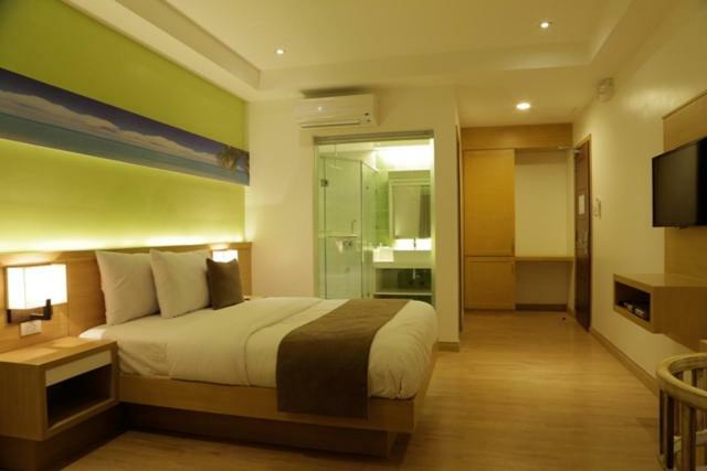 Icove Beach Hotel Olongapo Exteriér fotografie